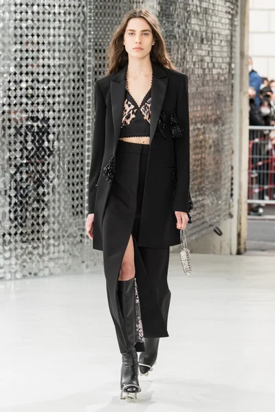 Look 1
